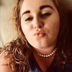 Meet your Posher, Stormy